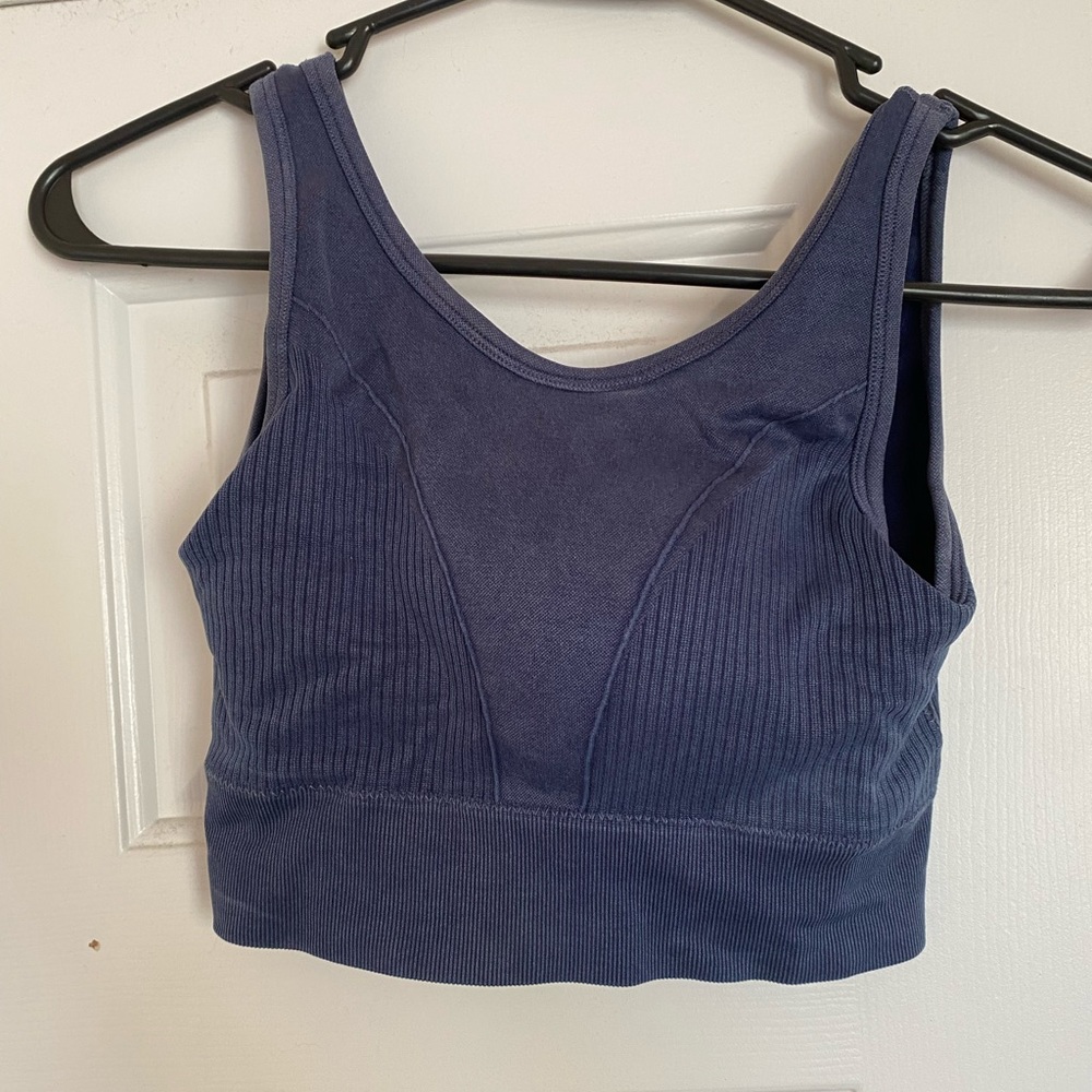 Women’s sports bra